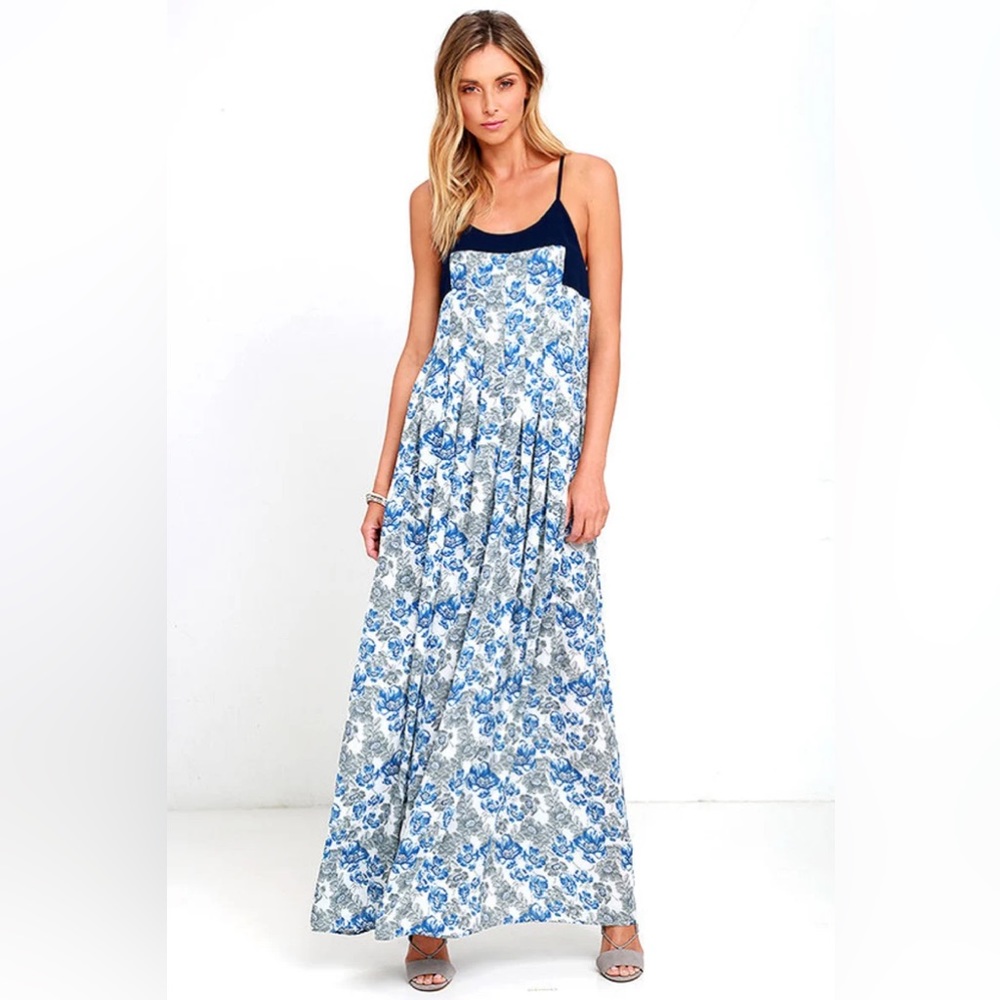 EUC Small LuLu’s Posy Perfect Blue & Gray Floral Pleated Maxi Dress
